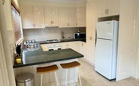 Unit In Hovell Street